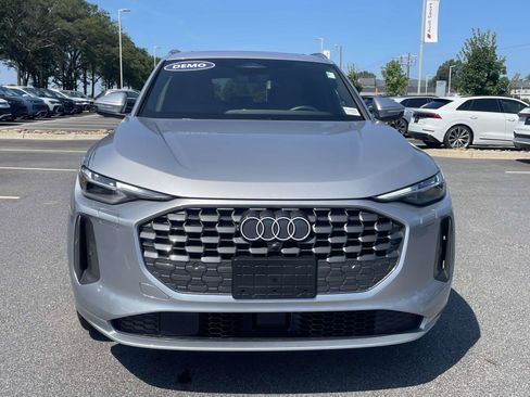 Used 2025 Audi Q5 Prestige AWD/4WD image 2