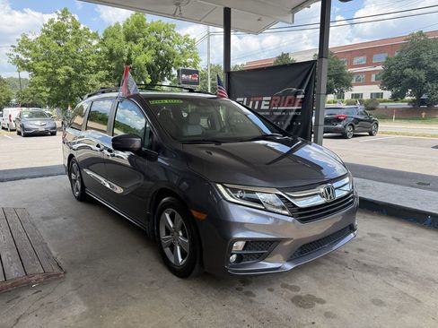 Used 2018 Honda Odyssey EX-L image 3