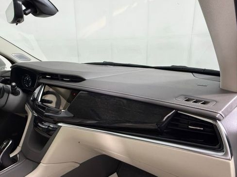 Used 2021 Cadillac XT6 Premium Luxury FWD image 32