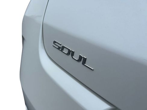 Used 2023 Kia Soul GT-Line w/ GT-Line Technology Package FWD image 34