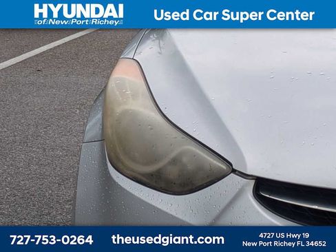 Used 2012 Hyundai Elantra GLS w/ Preferred Pkg 3 FWD image 9