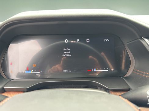 Used 2022 Jeep Grand Cherokee Summit w/ Luxury Tech Group V RWD image 14