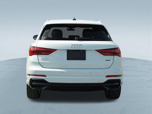 Used 2021 Audi Q3 2.0T Premium w/ Convenience Package AWD/4WD image 8