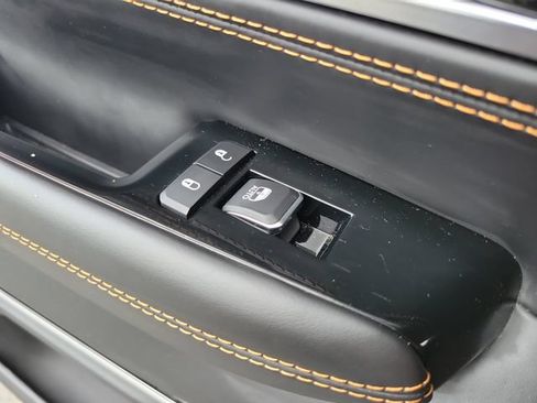 Used 2022 Jeep Grand Wagoneer Series III AWD/4WD image 20