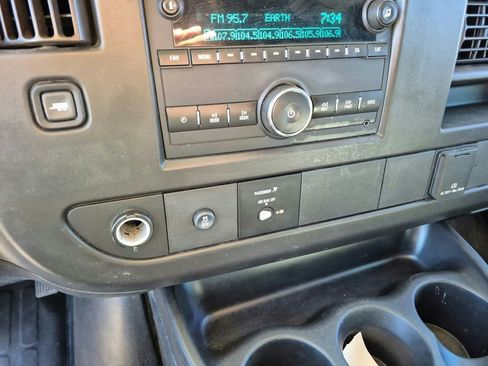 Used 2021 GMC Savana 2500 Work Van w/ Driver Convenience Package image 22