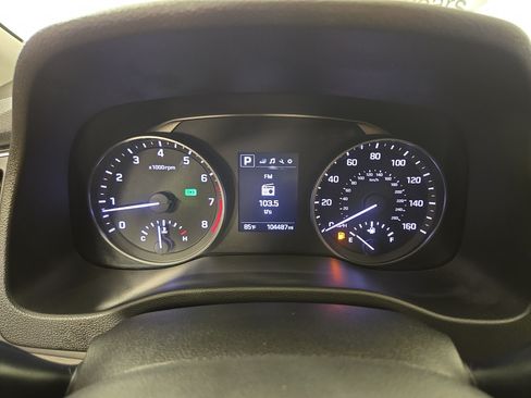 Used 2018 Hyundai Elantra SEL FWD image 17