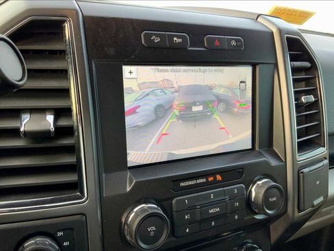 Used 2018 Ford F150 XLT w/ Equipment Group 302A Luxury AWD/4WD image 28