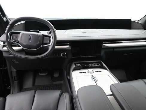 New 2025 Lincoln Navigator L Reserve w/ Jet Appearance Package image 10