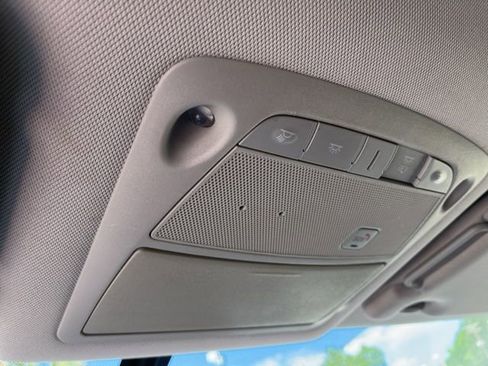 Used 2017 Nissan Pathfinder SV w/ SV Tech Package FWD image 32