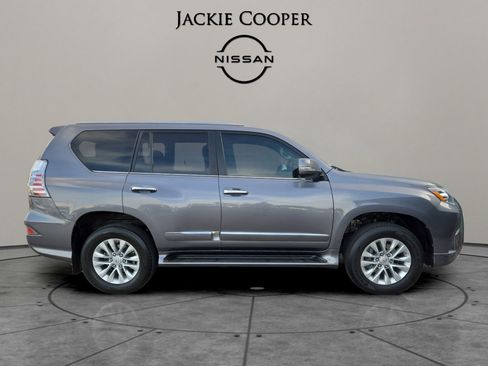 Used 2019 Lexus GX 460 image 6