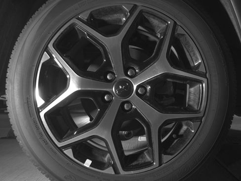 Used 2025 Jeep Compass Limited image 15