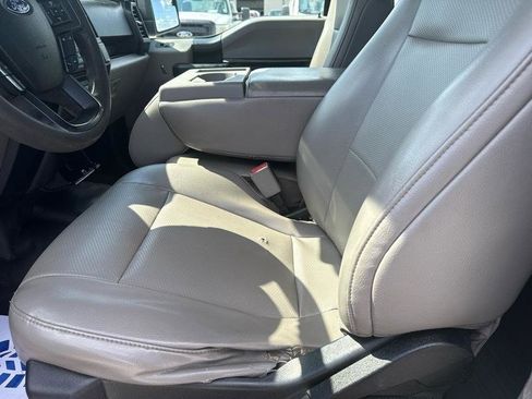 Used 2017 Ford F150 XL w/ Equipment Group 101A Mid RWD image 8