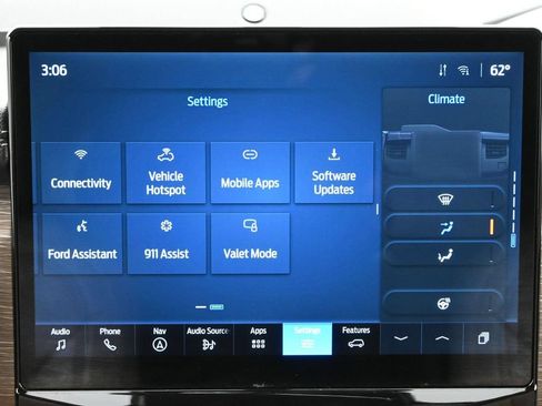 Used 2024 Ford Expedition Limited AWD/4WD image 11