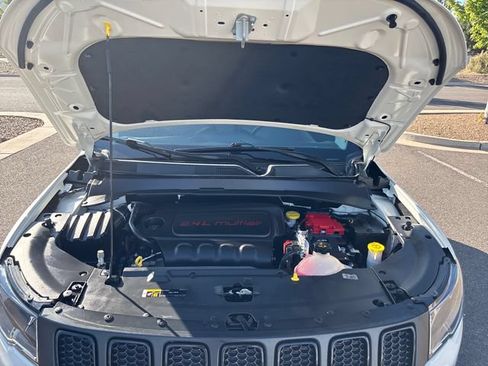 Used 2021 Jeep Compass Latitude AWD/4WD image 30