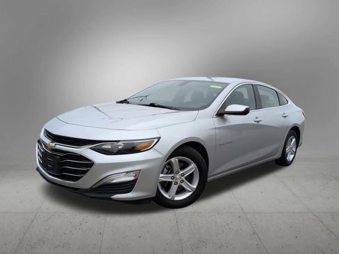Used 2020 Chevrolet Malibu LS w/ Driver Confidence Package image 1
