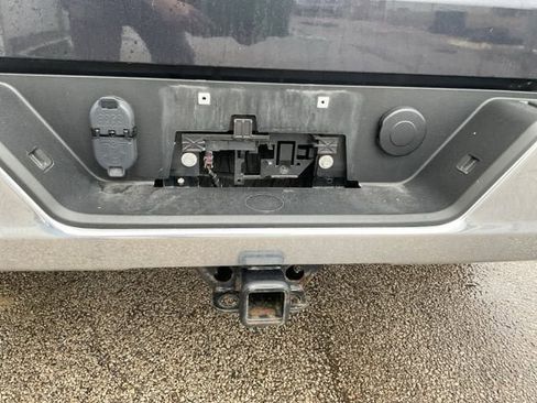 Used 2022 Chevrolet Silverado 1500 LT image 10