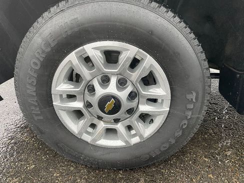 Used 2025 Chevrolet Silverado 2500 LT w/ Convenience Package image 30