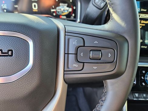 Used 2025 GMC Sierra 3500 Denali image 19