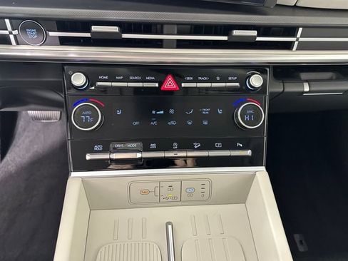 Certified 2026 Hyundai Santa Fe SEL image 23