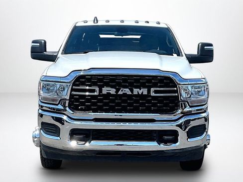 Used 2024 RAM 3500 SLT w/ Quick Order Package 2YG SLT AWD/4WD image 2