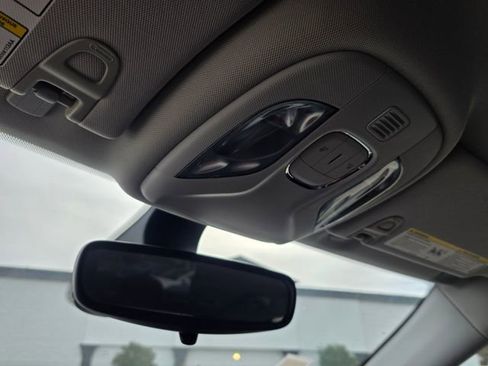 Used 2020 Jeep Compass Latitude FWD image 35