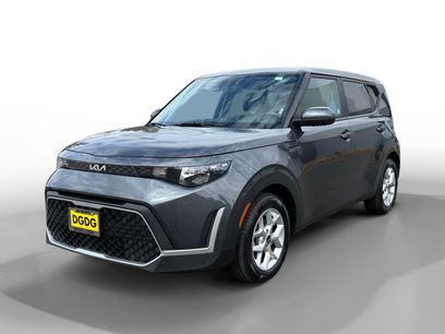 Used 2023 Kia Soul LX w/ Option Group 015