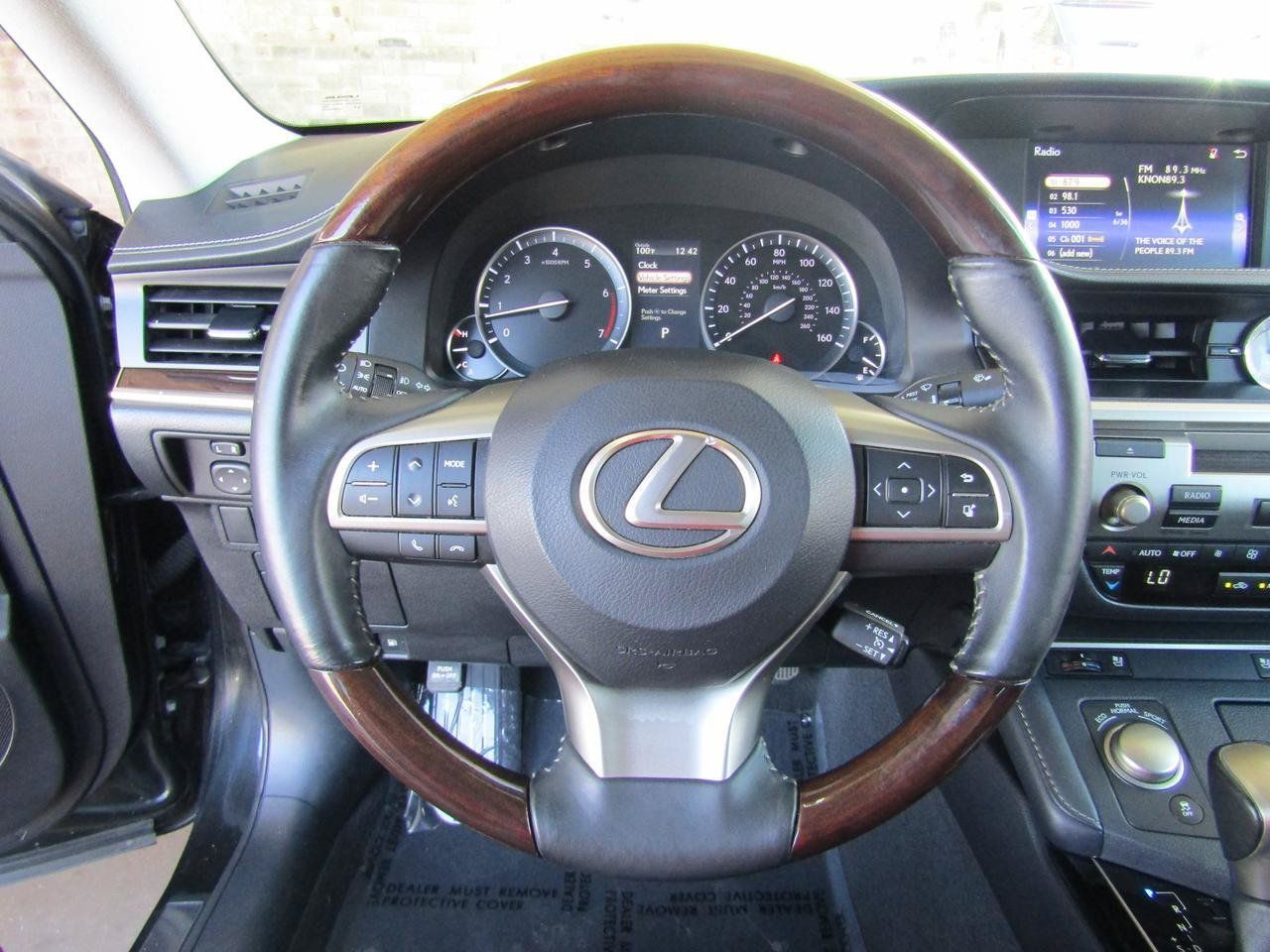 Used 2016 Lexus ES 350 w/ Premium Package w/Wood Trim FWD image 14