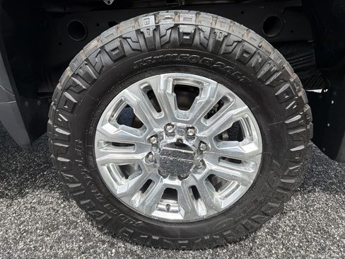 Used 2022 GMC Sierra 2500 Denali w/ Denali Ultimate Package AWD/4WD image 20