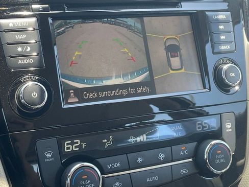 Used 2022 Nissan Rogue Sport SL image 24