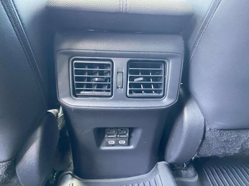 Used 2024 Toyota RAV4 XSE w/ Weather Package AWD/4WD image 19