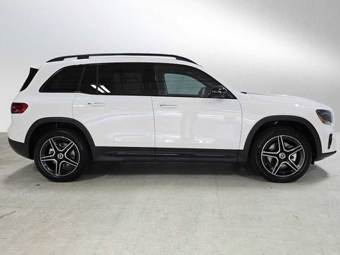 New 2026 Mercedes-Benz GLB 250 4MATIC image 2