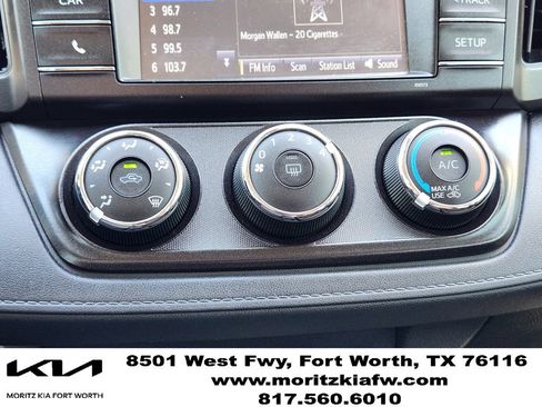 Used 2017 Toyota RAV4 LE FWD image 17