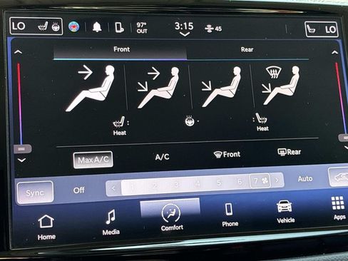 Used 2023 Chrysler Pacifica Touring-L FWD image 36