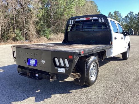 Used 2022 Ford F250 XL w/ Power Equipment Group image 5