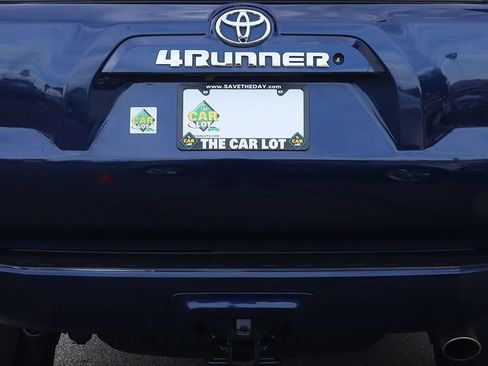 Used 2017 Toyota 4Runner SR5 image 21