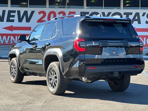 Used 2025 Toyota 4Runner SR5 image 3