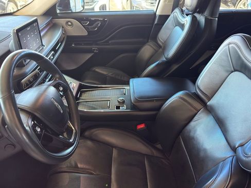 Used 2023 Lincoln Aviator Reserve w/ Equipment Group 201A AWD/4WD image 14