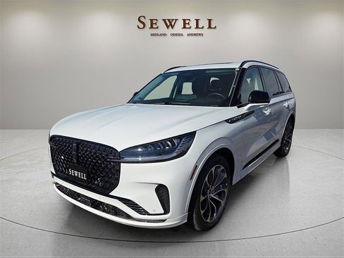 New 2026 Lincoln Aviator 2WD w/ Jet Appearance Package image 1