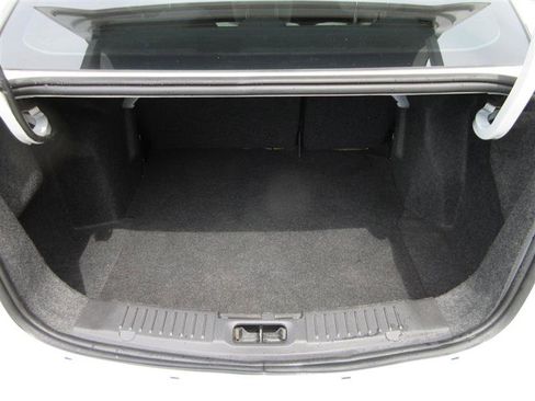 Used 2019 Ford Fiesta SE image 6