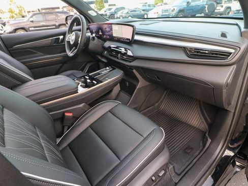 Certified 2026 Buick Enclave Avenir image 23