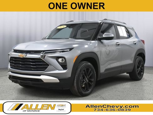 Used 2024 Chevrolet TrailBlazer LT w/ Convenience Package image 1