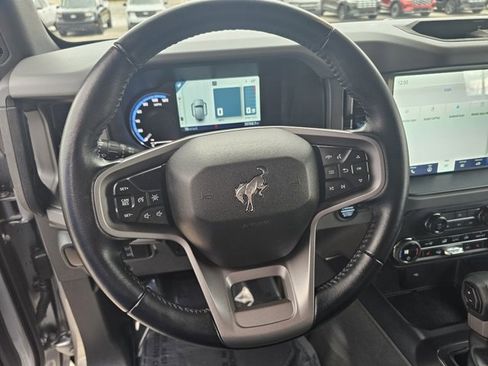 Used 2024 Ford Bronco Black Diamond image 18