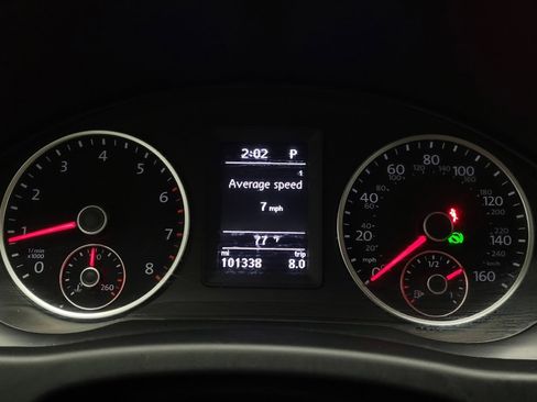 Used 2016 Volkswagen Tiguan S FWD image 23