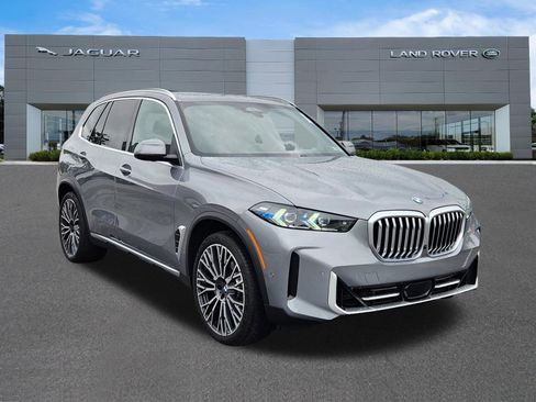 Used 2025 BMW X5 xDrive40i w/ Executive Package AWD/4WD image 2