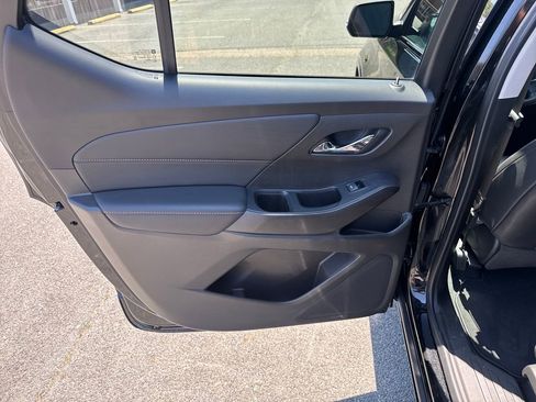 Used 2021 Chevrolet Traverse Premier w/ Redline Edition FWD image 35
