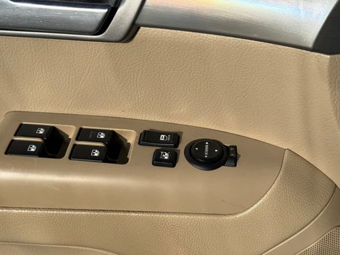 Used 2009 Kia Borrego EX w/ Leather Pkg image 20