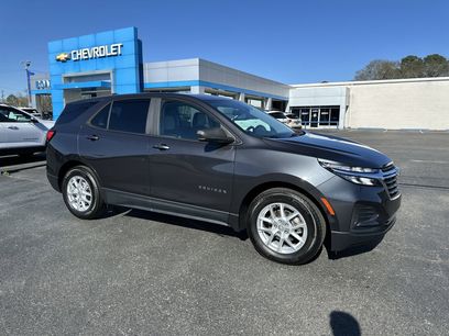 Used 2022 Chevrolet Equinox LS w/ LS Convenience Package