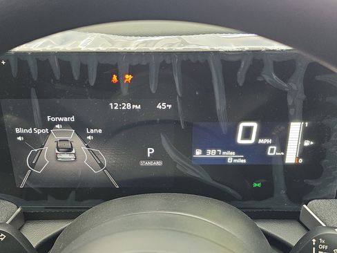 New 2026 Nissan Kicks SV w/ SV Premium Package FWD image 18