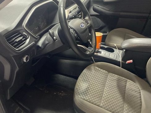 Used 2021 Ford Escape SE w/ Convenience Package FWD image 11