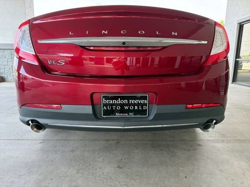 Used 2015 Lincoln MKS w/ Equipment Group 101A FWD image 28
